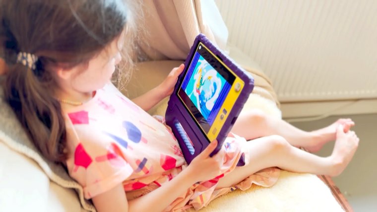 A child using Meevee on a tablet at home